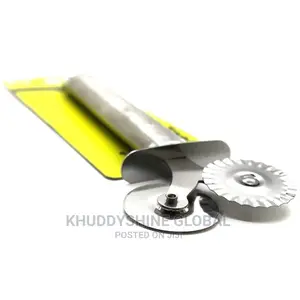 Pizza Dough Cutter Stainless Steel Wheel Cutter Flat Fluted