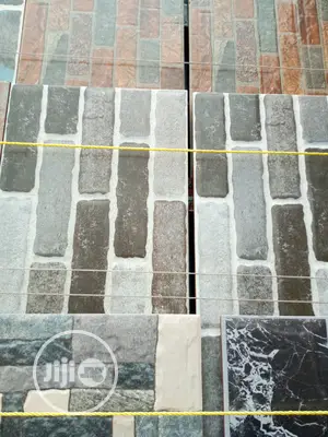 External Crack Wall Tiles
