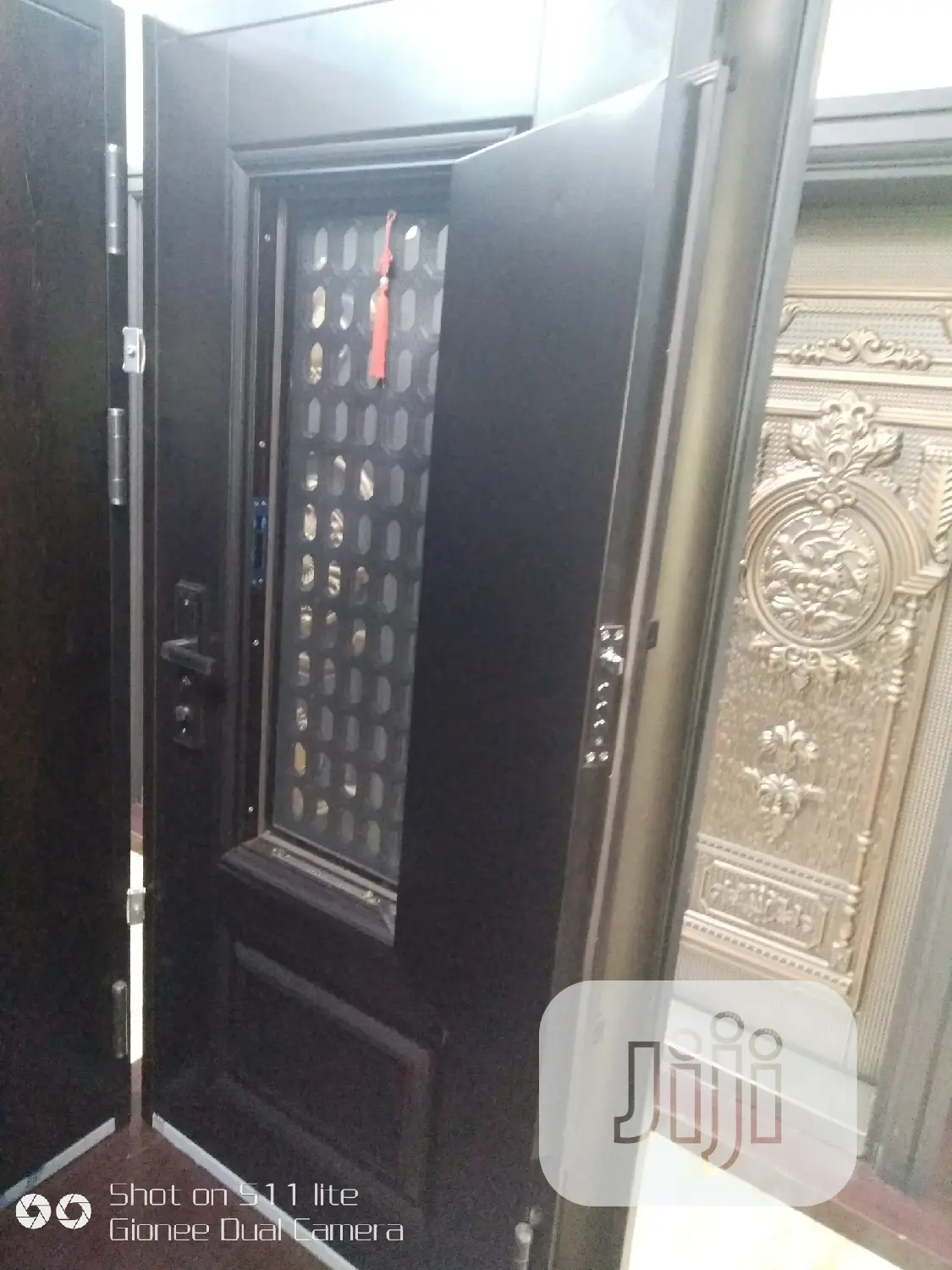 Kitchen Vent Door