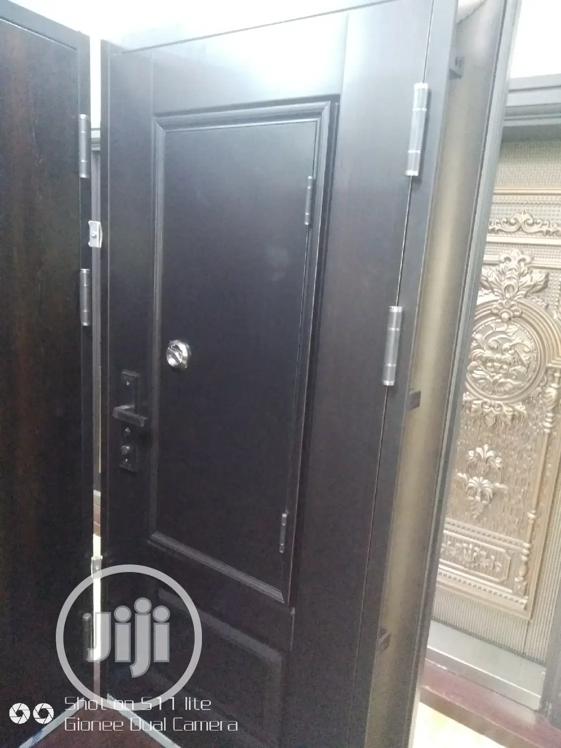 Kitchen Vent Door