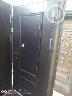 Kitchen Vent Door