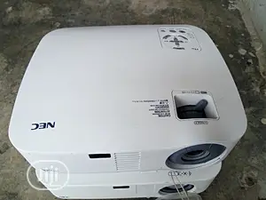 Very Sharp London Used Nec Projector In Lagos