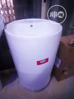 Standerd Wash Hand Basin