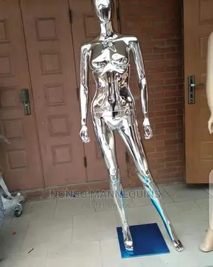 Woman Silver Chromw Mannequin Display