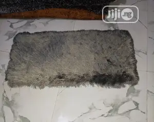 Rug ( Bed Side)