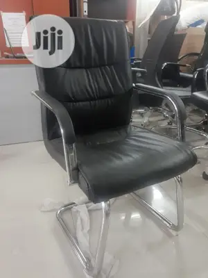 107 Visitors Chair