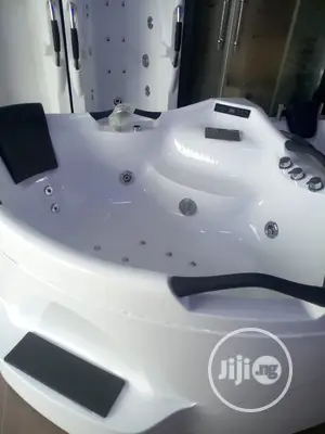Double Corner Jacuzzi England Stanterd