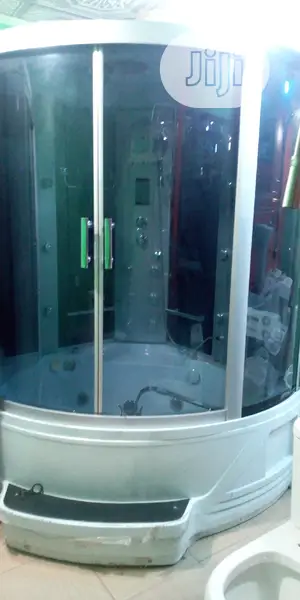 Shower Room With Jacuzzi