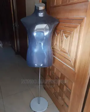 Male Plastic Body Half Dressform