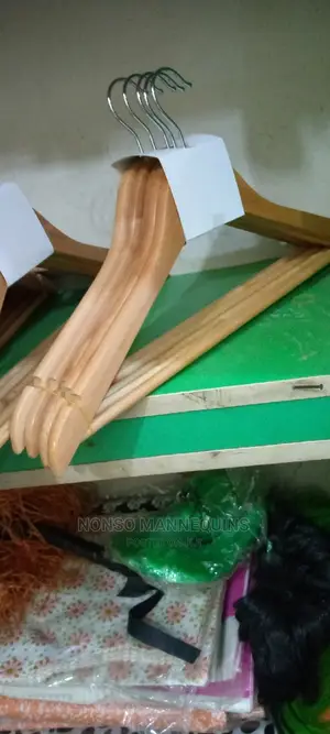 Wooden Hangers 4 Clothes