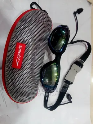 Swimming Googles With Ear Plugs And Case