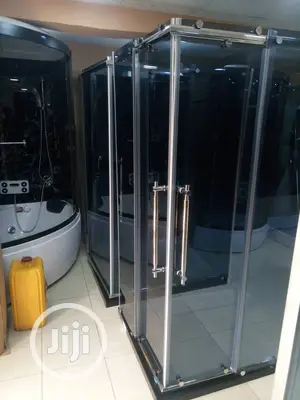 90x90 8mm Thickest Glass Cubicle