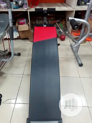 Sit-Up Bench