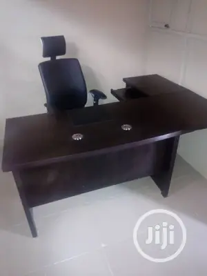 L Shaped Office Table