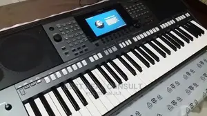 Yamaha PSR Sx600