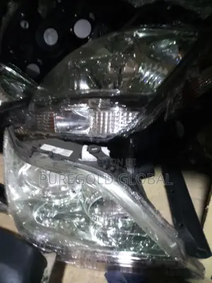 Headlamp for Lexus RX300