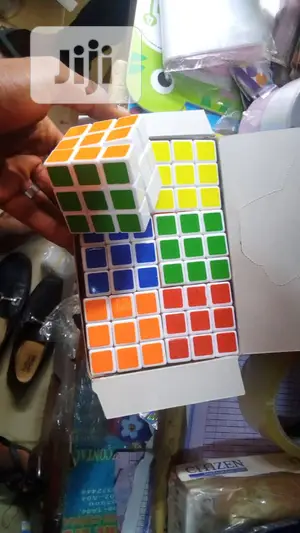 Rubik's Intelligent Cube Game