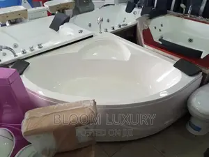 Corner Bathtub Size - 150×150cm