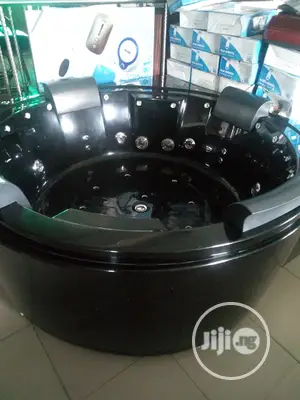Double Machine Jacuzzi With All The Features