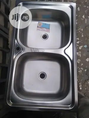 Stainless Kitchen Sinks