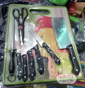 Knives Set With Chopping Board