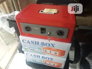 Quality Cash Box