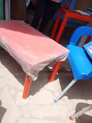 High Quality Plastic Table