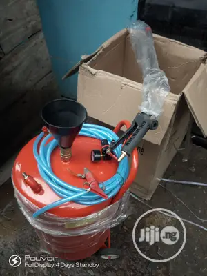 Foam Spraying Machine