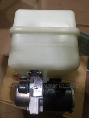 Lifting Pump / Suspension Pump for Lexus LX570 and Lexus
