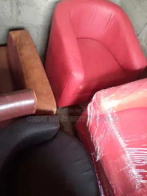 High Quality Single Seater Sofas