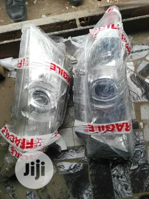 Head Lamp Toyota Highlander 2012 Model