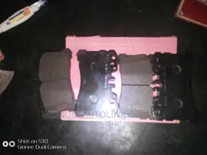 Front Brake Pad for Lexus Gs350 and Ls460 and Other Lexus