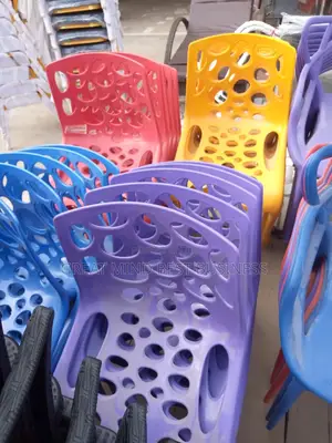 High Quality Plastic Chairs