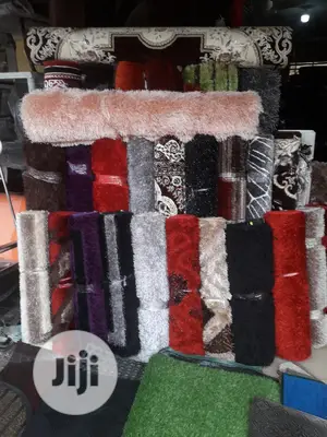 Center Rugs