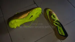 Nike Size 41 Boot