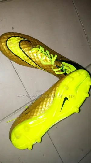 Size 41 Nike Boot