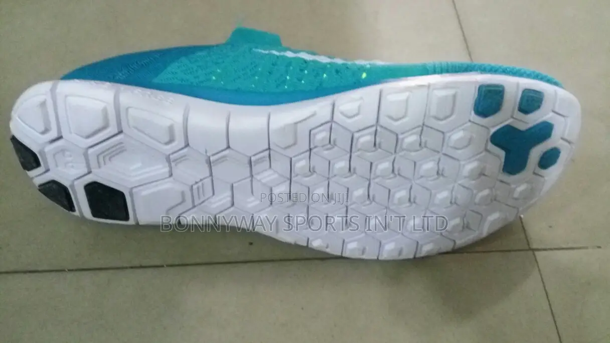 Quality Nike Jugging Canvas
