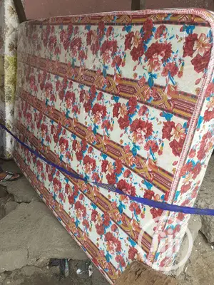 41⁄2 by 6 by 8 Dream Mattress