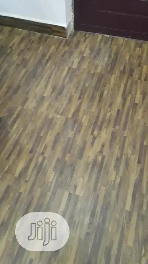 Vinyl Floating Wood-Like Floor. Made in Korea
