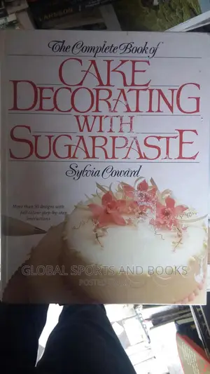 Cake Decorating With Sugarpaste