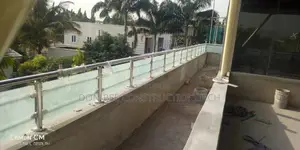 Stainless Handrail With Glass