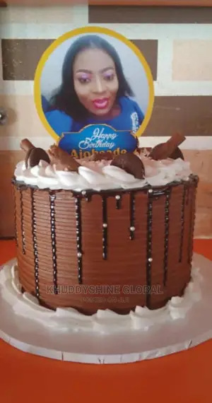 White and Chocolate Cake