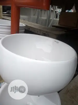 Round Cabinet Basin