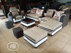 Luxury L-Shaped Leather Cushion/Sofa Chair.