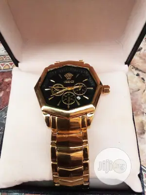 Verseg Wrist Watch Is New Arrival