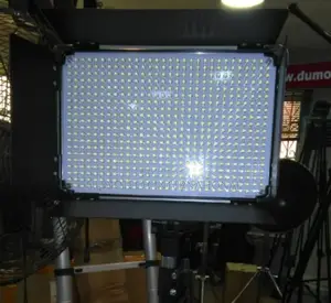 LED D-600ii (25w) Video Light + Stand