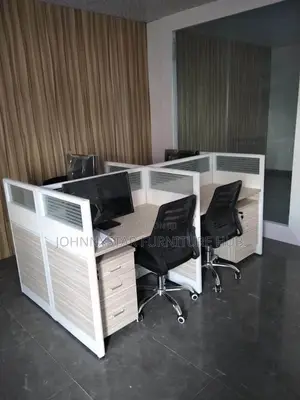 Italian Work Station Office Tables With Mobile Drawers