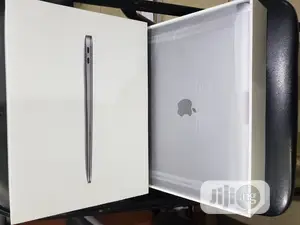 New Laptop Apple MacBook Air 8GB Intel Core I3 SSD 256GB