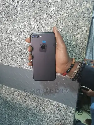 New Apple iPhone 7 Plus 32 GB Black