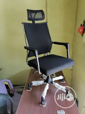 Swivel Office Chair
